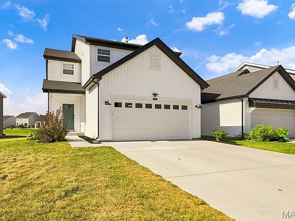 3rd image of 191 Crestfield Ct