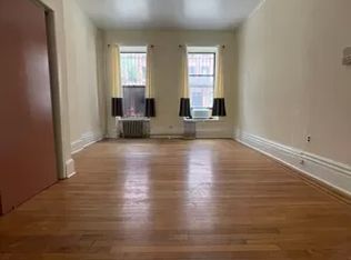 454 W 49th St APT 1A, New York, NY 10019