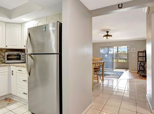 1050 Country Club Dr APT 209, Pompano Beach, FL 33063
