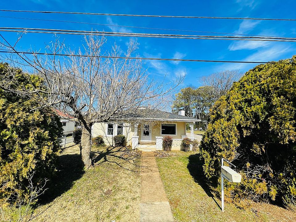 2nd image of 2306 Bell Ave NW