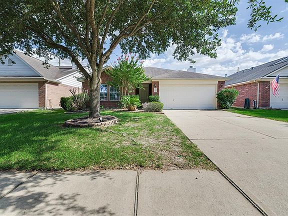 2nd image of 17419 Thicket Hollow Ln
