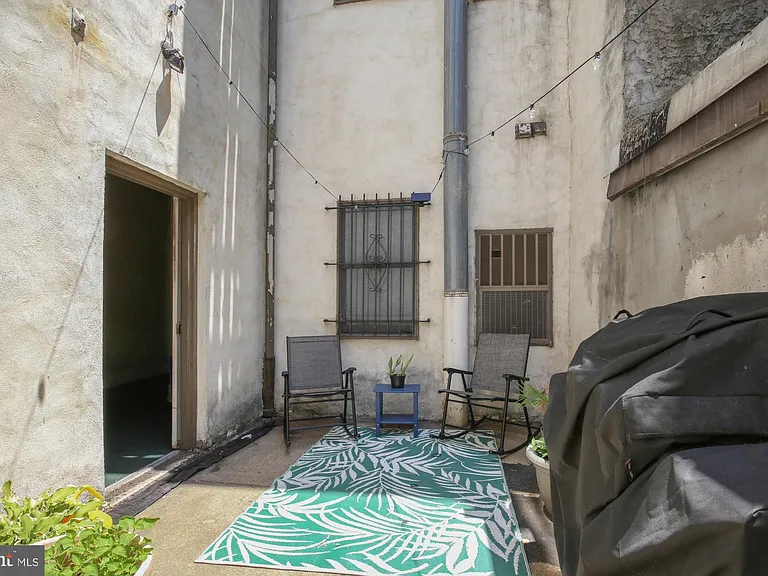 540 N 4th St #D — Photo 5