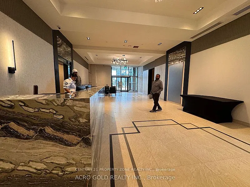 15 Watergarden Dr — Photo 2