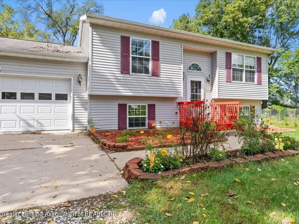 5743 Carlton St, Haslett, MI 48840