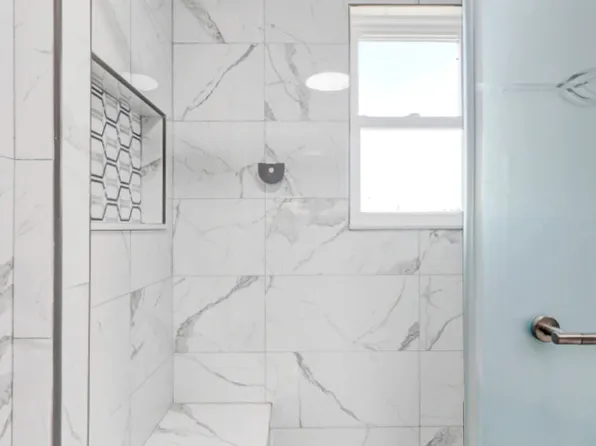 2008 East 52nd Street image 30 of 34