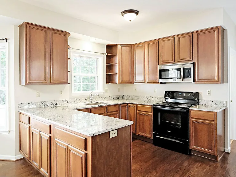 100 Fir Tree Ln — Photo 6