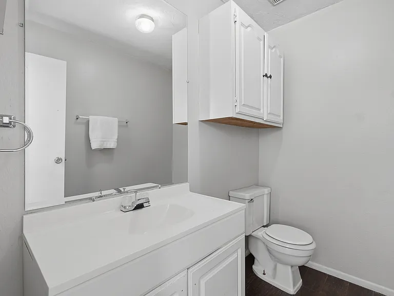 905 Craig Dr — Photo 7