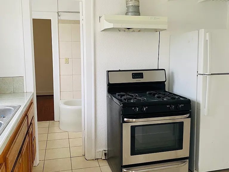 111 S Olive Ave #3 — Photo 12