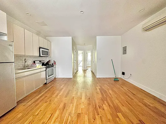 Rented by Doorway NYC, LLC | media 7
