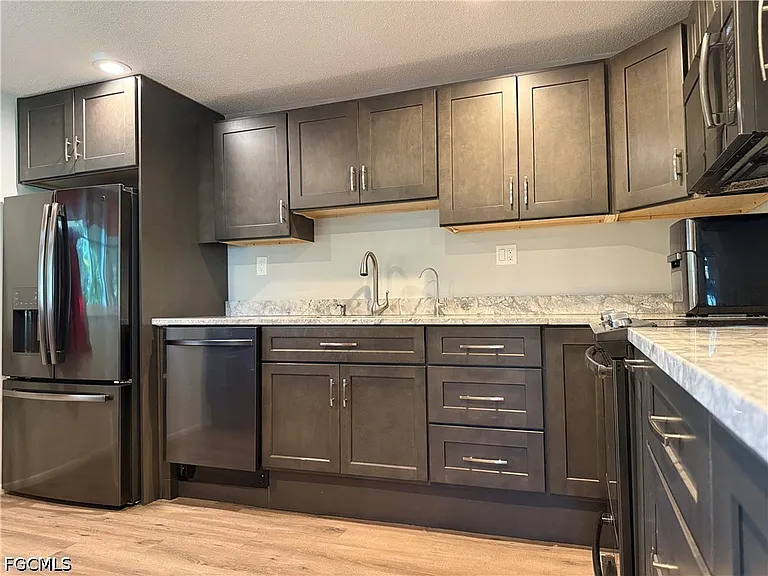3510 SE 2nd Ave — Photo 14