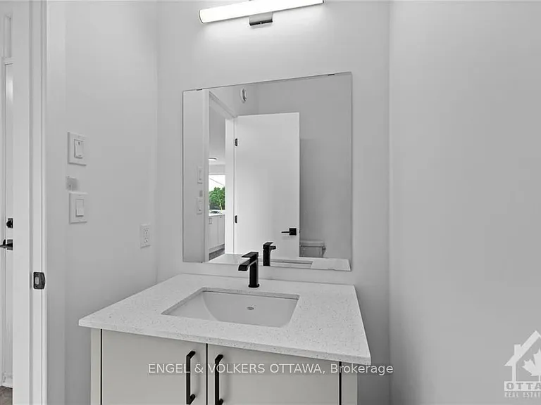 1260 Marenger St #H — Photo 15
