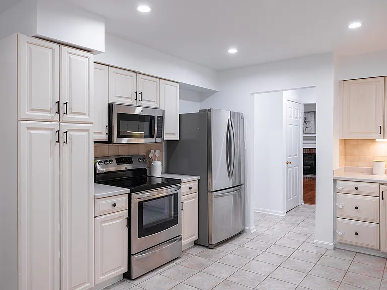 3979 Burning Bush Ct — Photo 11