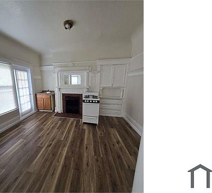 2nd image of 914 37th St