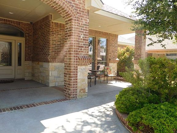 3rd image of 1107 Breckenridge Dr