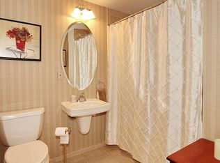 420 Turlington Ct #420, Livingston, NJ 07039
