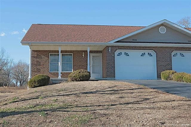 1st image of 1606 Napoleon Dr