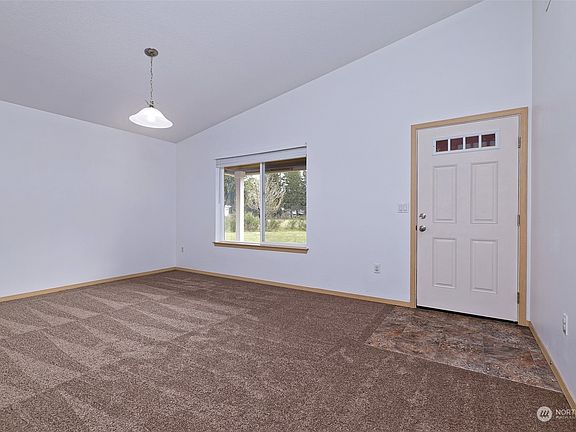 2nd image of 131 W Pine Acres Way