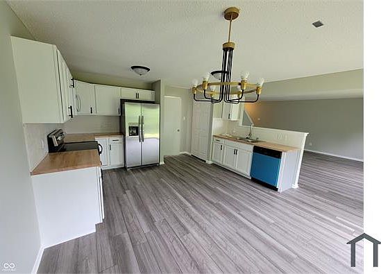 2nd image of 11404 Presidio Dr