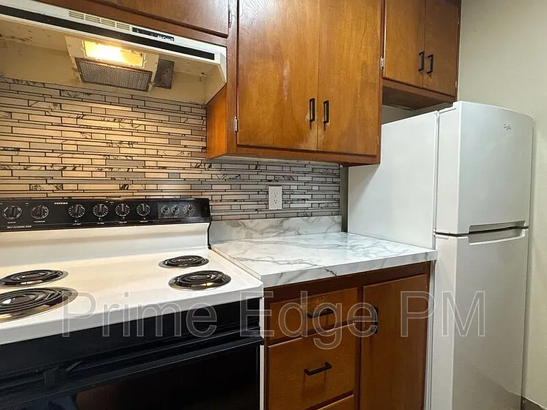 4900 Huntington Ave #4 — Photo 25