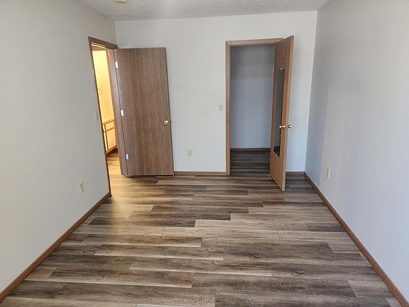 4th image of 663 Faidley Pl #6