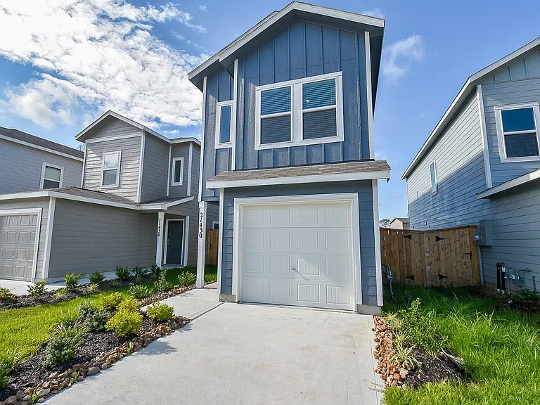 21430 Carosella Dr — Photo 1