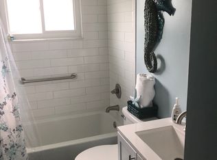 381 Hickory Hollow Dr N, Jacksonville, FL 32225