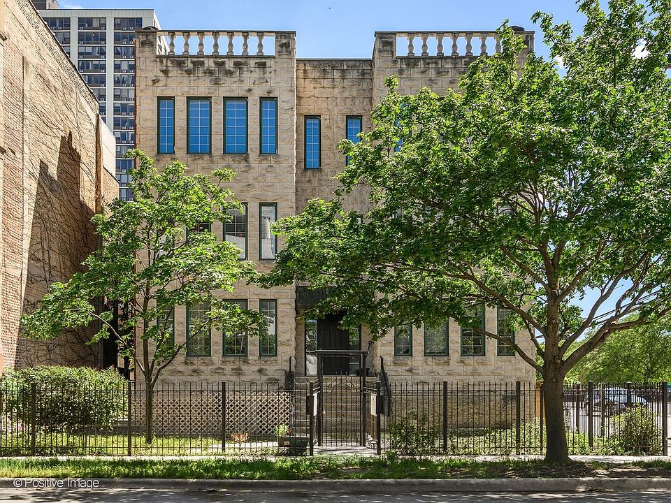 1st image of 825 W Eastwood Ave APT 3E