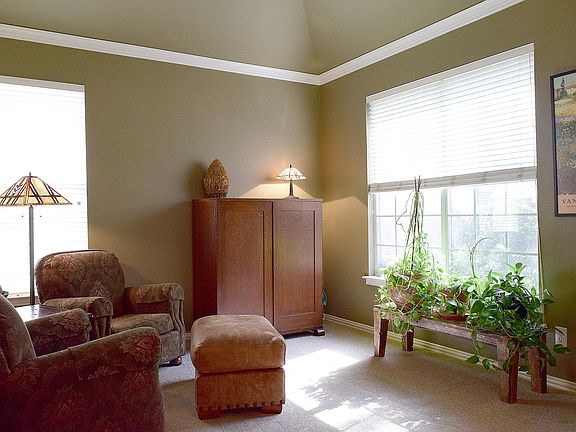 4th image of 3420 Glenmoor Dr