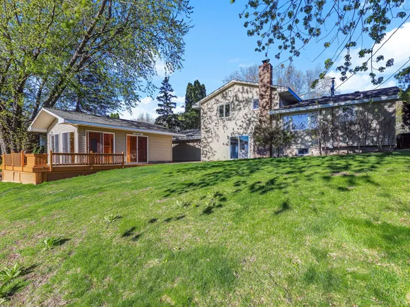 129 E Golden Lake Ln, Circle Pines, MN 55014