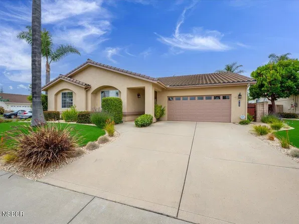917 Hearst Ct, Santa Maria, CA 93454