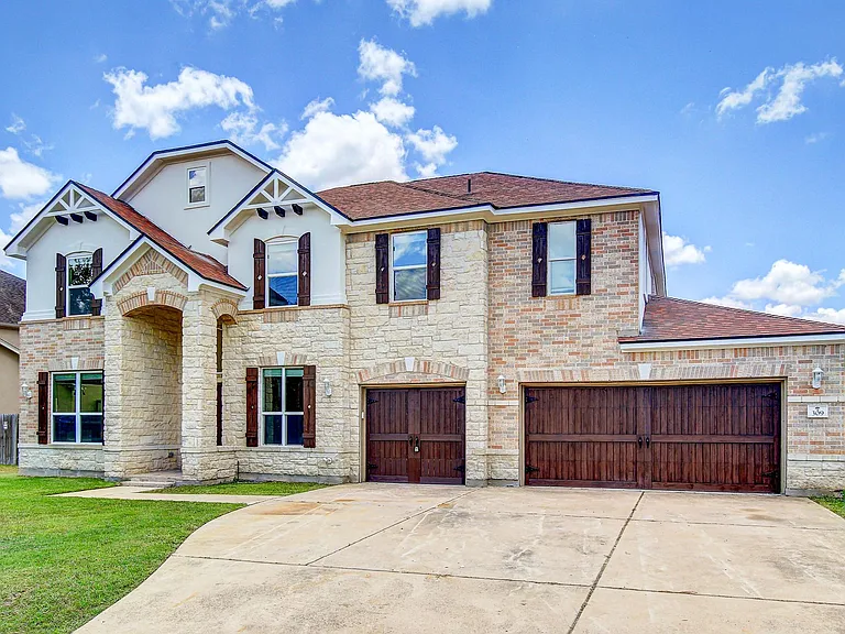 309 Camperdown Elm Dr — Photo 1