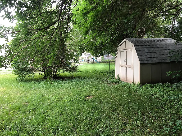 4101 S Downing Ave — Photo 25