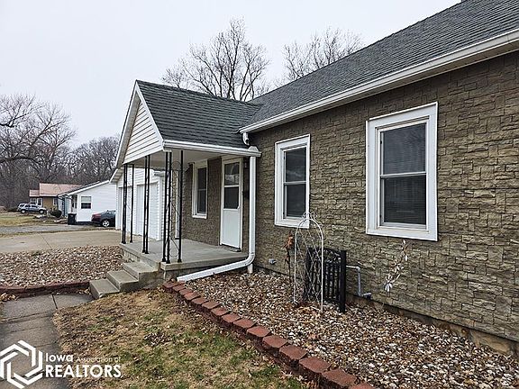2nd image of 1513 W Finley Ave