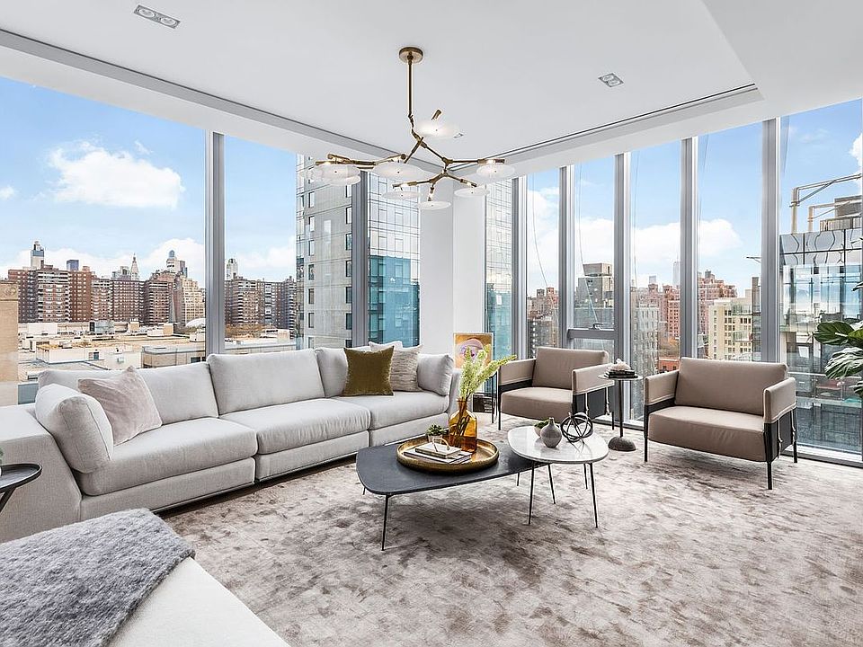 1st image of 515 W 29th St Unit Penthouse