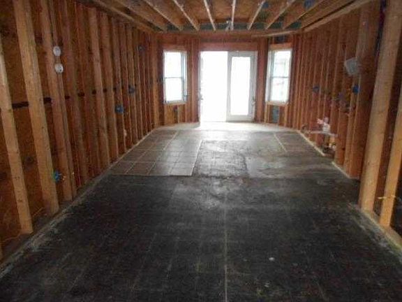 LIVING ROOM TO KITCHEN