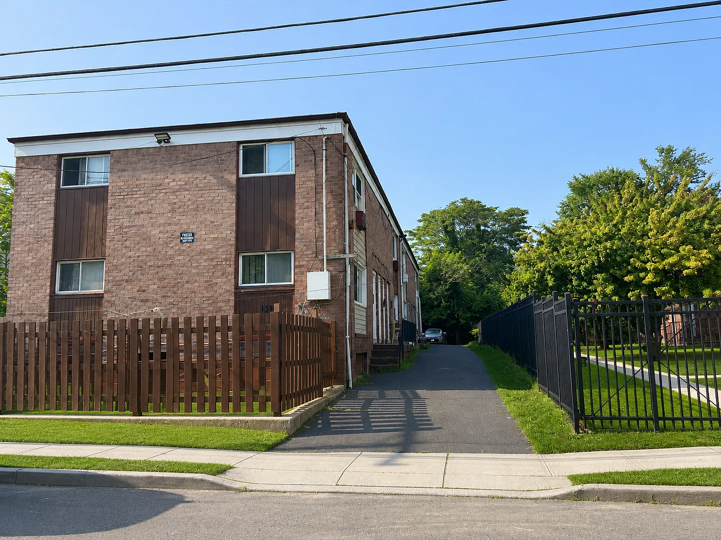 1311 Washington Ave. — Photo 1