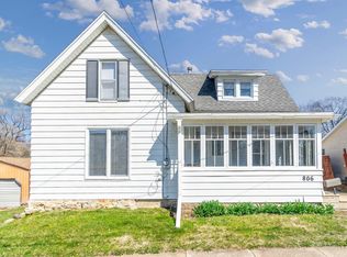 806 Bluff St, Cedar Falls, IA