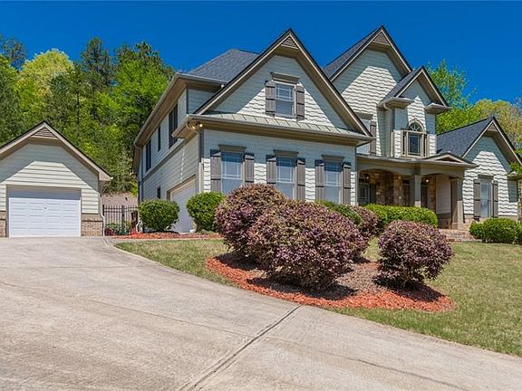 3rd image of 387 Oak Forest Dr