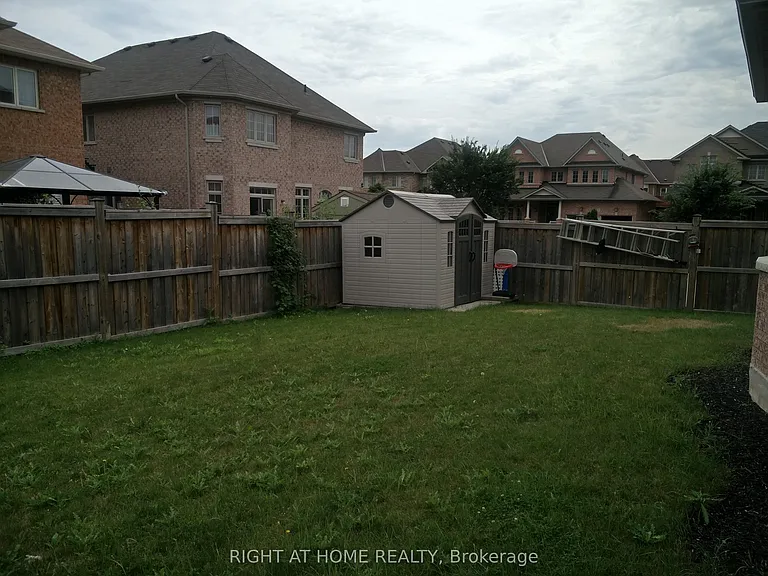 39 Daleridge Cres — Photo 20