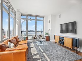 2 Northside Piers