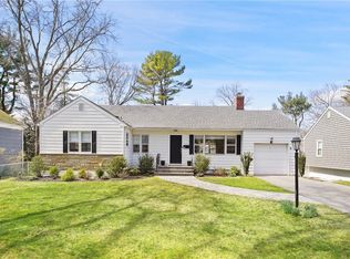 65 Top O The Ridge Dr, Scarsdale, NY 10583