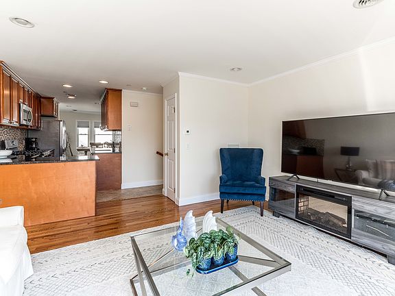 4th image of 531 Ray St Unit 23