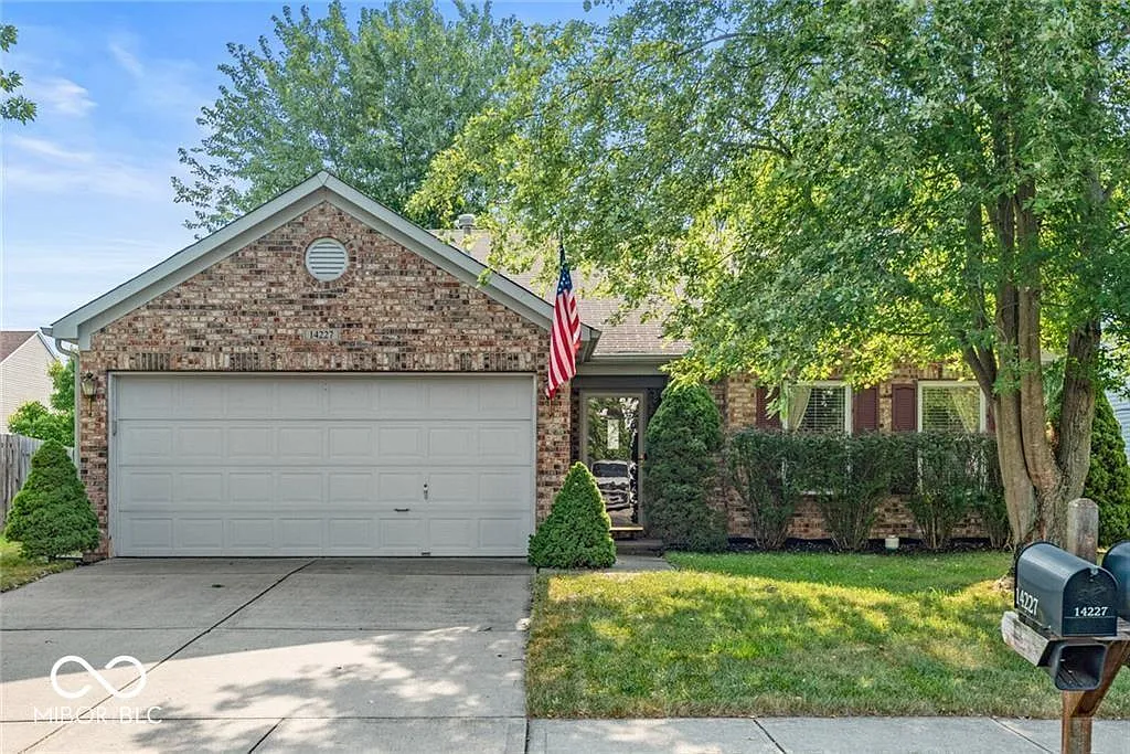 3 bed, 1525 sqft, $2,045 — Photo 1