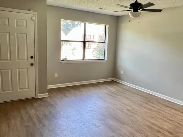 2263 Cheshire Dr, Birmingham, AL 35235