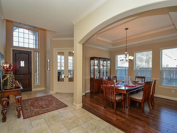 4th image of 27603 Lodgemist Ct