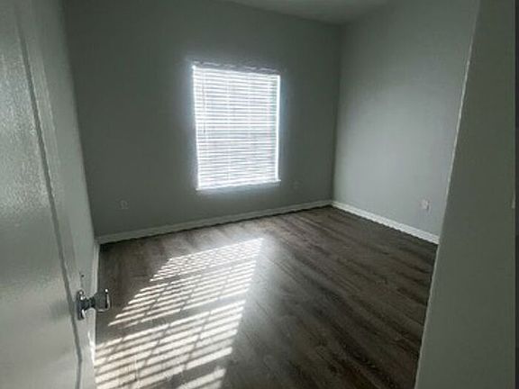 5th image of 4373 Gardenstone Ct