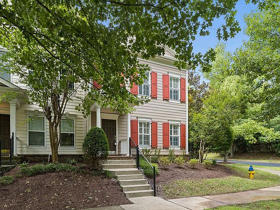 3rd image of 1201 Stoney Point Ln