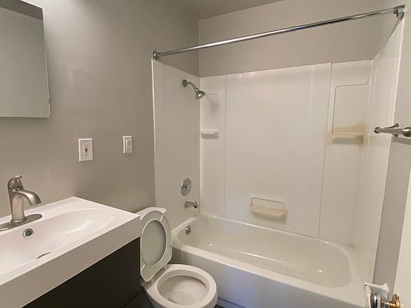 4th image of 1518 S 1000 E APT B