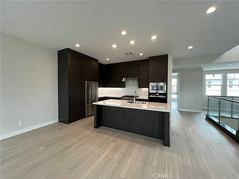 110 Pino Ln — Photo 7