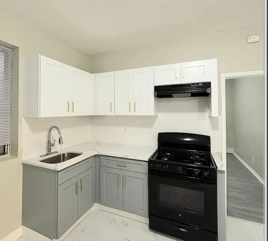 Building Photo - 246-247 Roseville Ave #3D